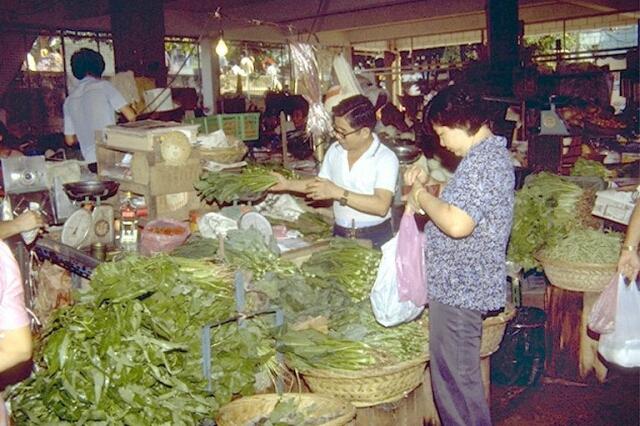 lim tua tow market9 1980s