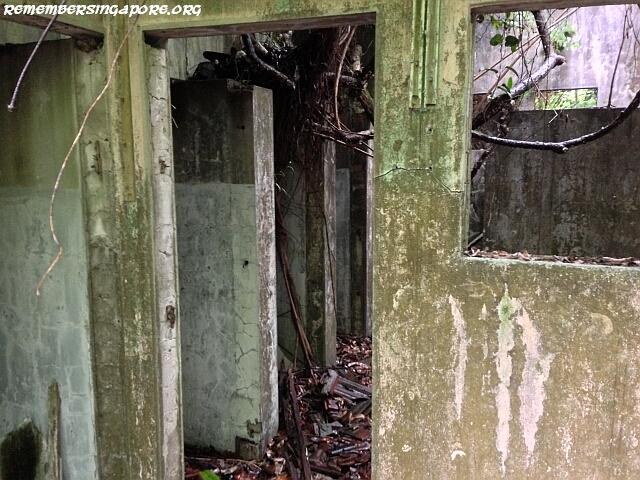 sentosa fort serapong ruins11