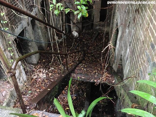 sentosa fort serapong ruins16