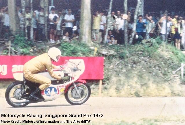 motorcycle-racing-singapore-grand-prix-1972